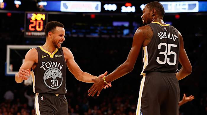 stephen-curry-kevin-durant-lead-warriors.jpg
